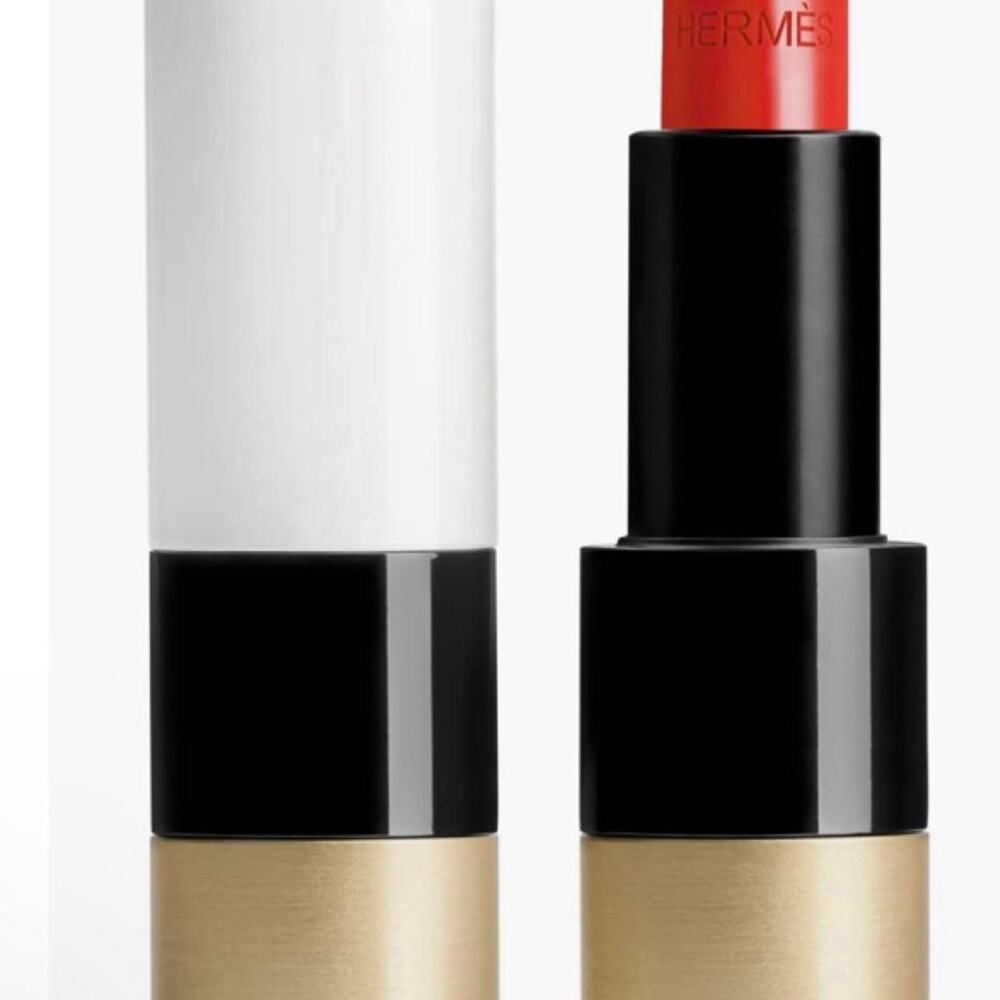 Hermès Rouge Amazone lipstick in shade 75 Rouge Amazone.